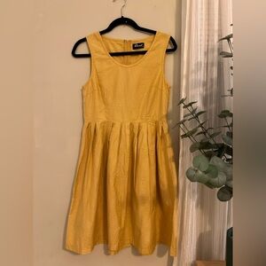 Vintage Retro Style Yellow Gold Sleeveless Pleated Dress